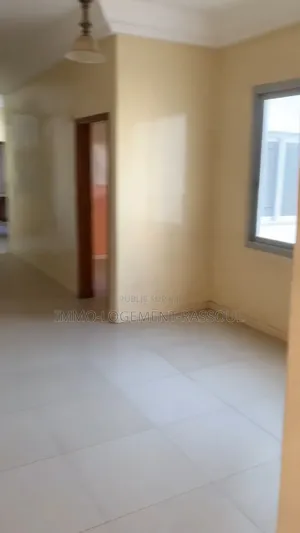 3chbre Appartement dans , Yoff à Louer