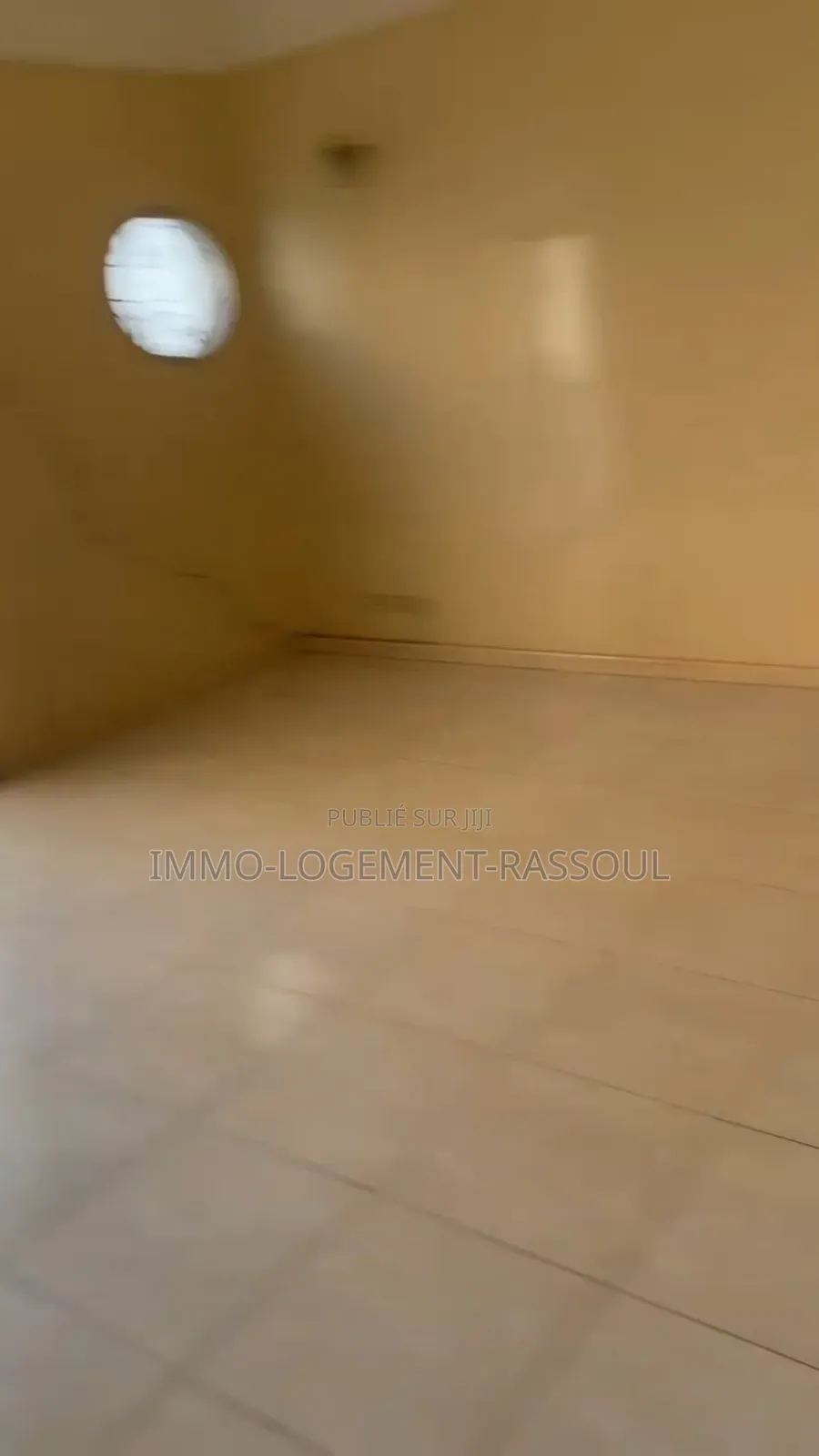 3chbre Appartement dans , Yoff à Louer