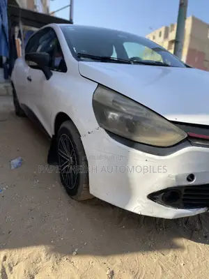 Renault Clio 2015 Blanc