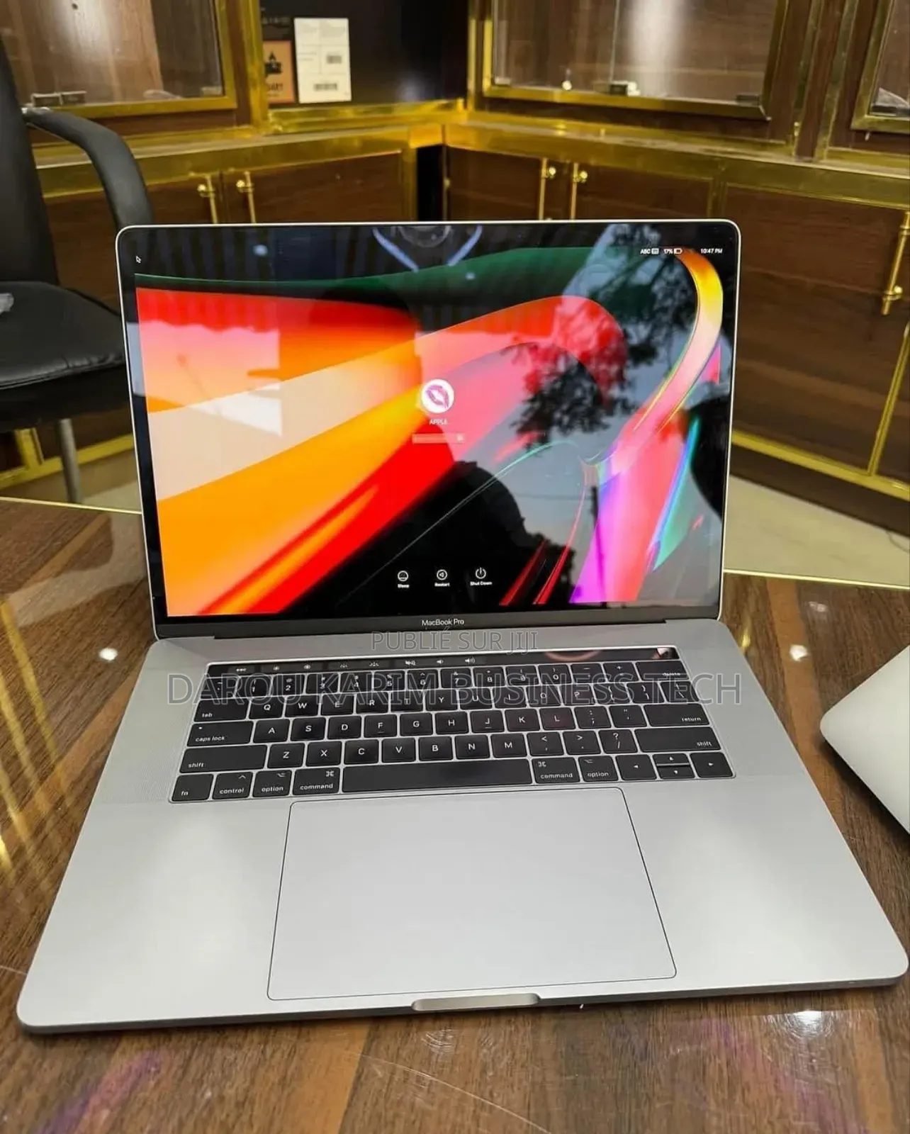 New Apple MacBook Pro 2018 16GB Intel Core I7 SSD 512GB