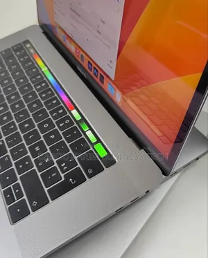 New Apple MacBook Pro 2018 16GB Intel Core I7 SSD 512GB