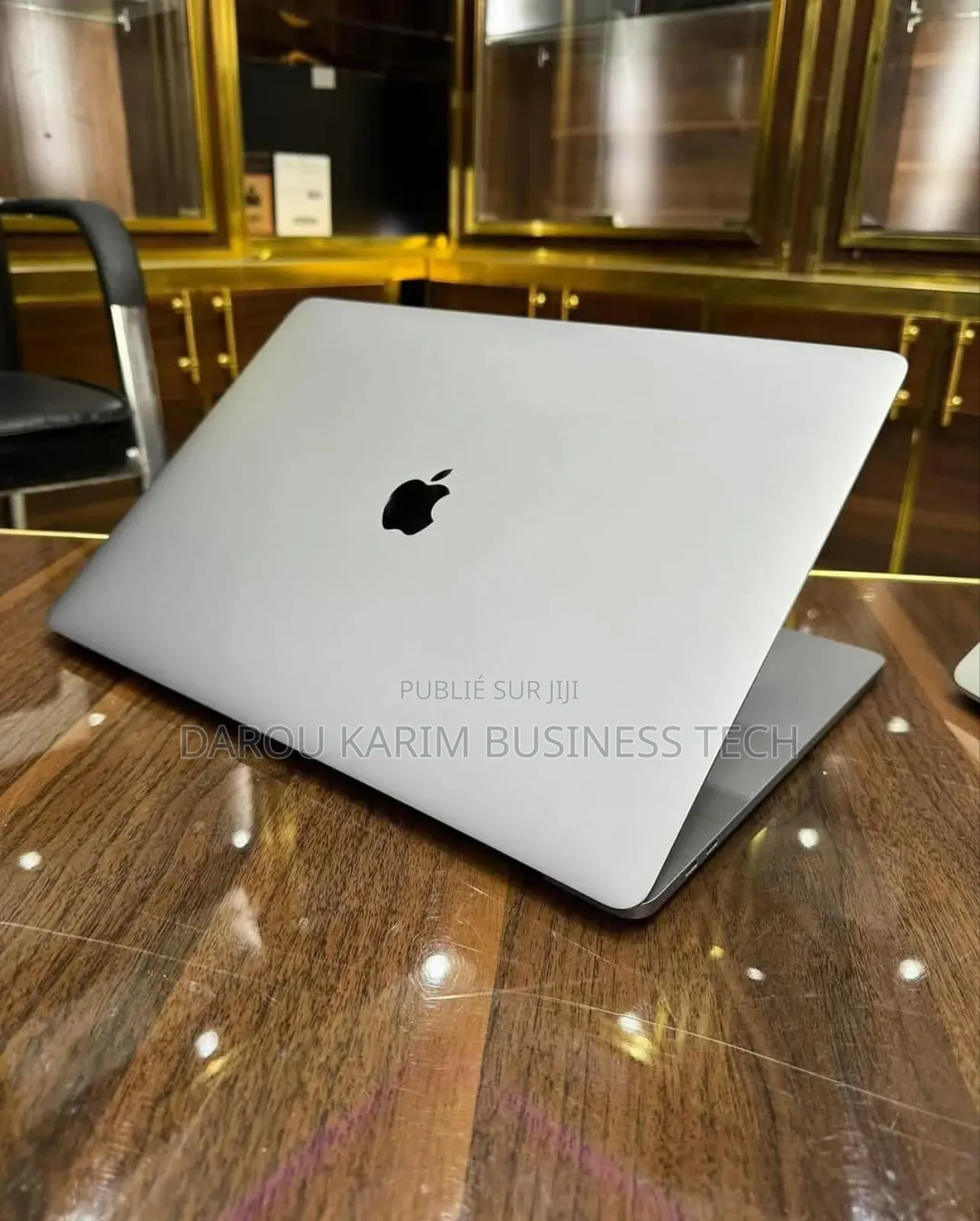 New Apple MacBook Pro 2018 16GB Intel Core I7 SSD 512GB