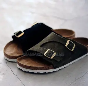 Photo - "Prenez Soin De Vos Pieds Avec Nos Sandales