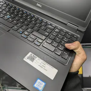 Ordinateur Portable Dell Latitude 5590 8GB Intel Core I5 SSD 256GB