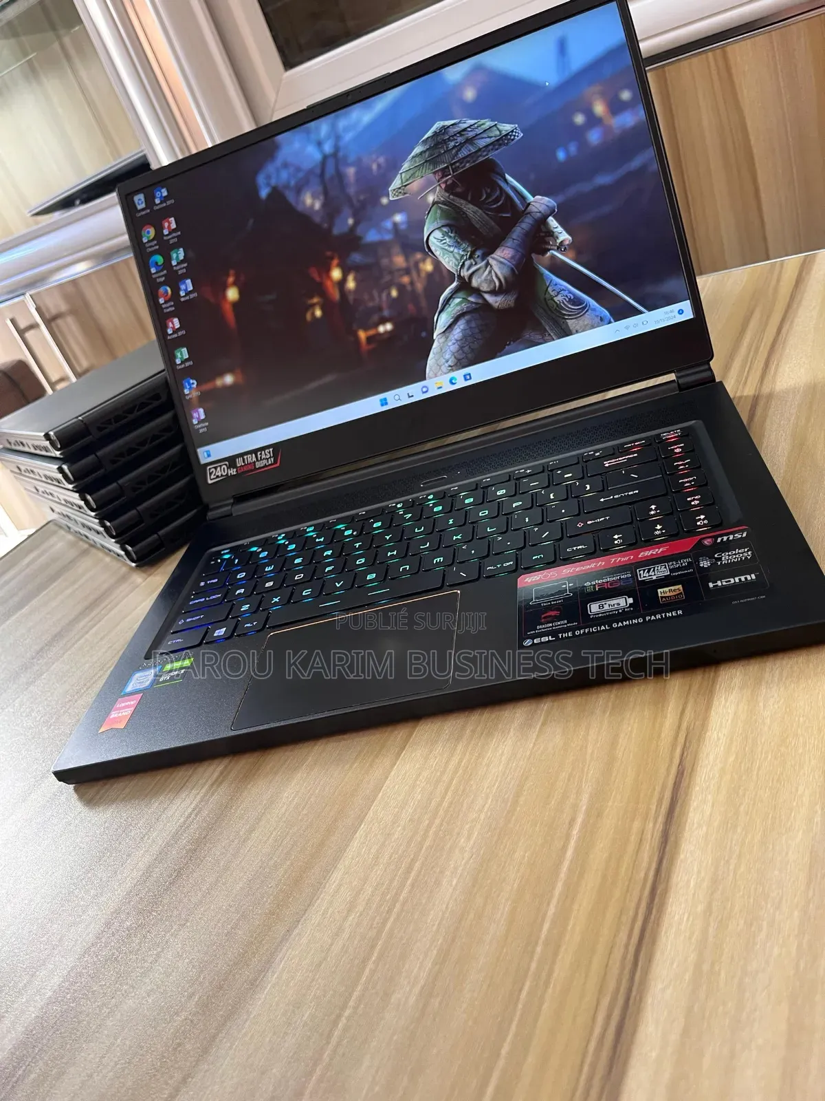 New MSI GS65 Stealth Thin 8RE 32GB Intel Core I7 SSD 1T
