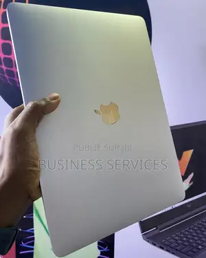 Photo - New Apple MacBook Pro 2017 16GB Intel Core I5 SSD 512GB