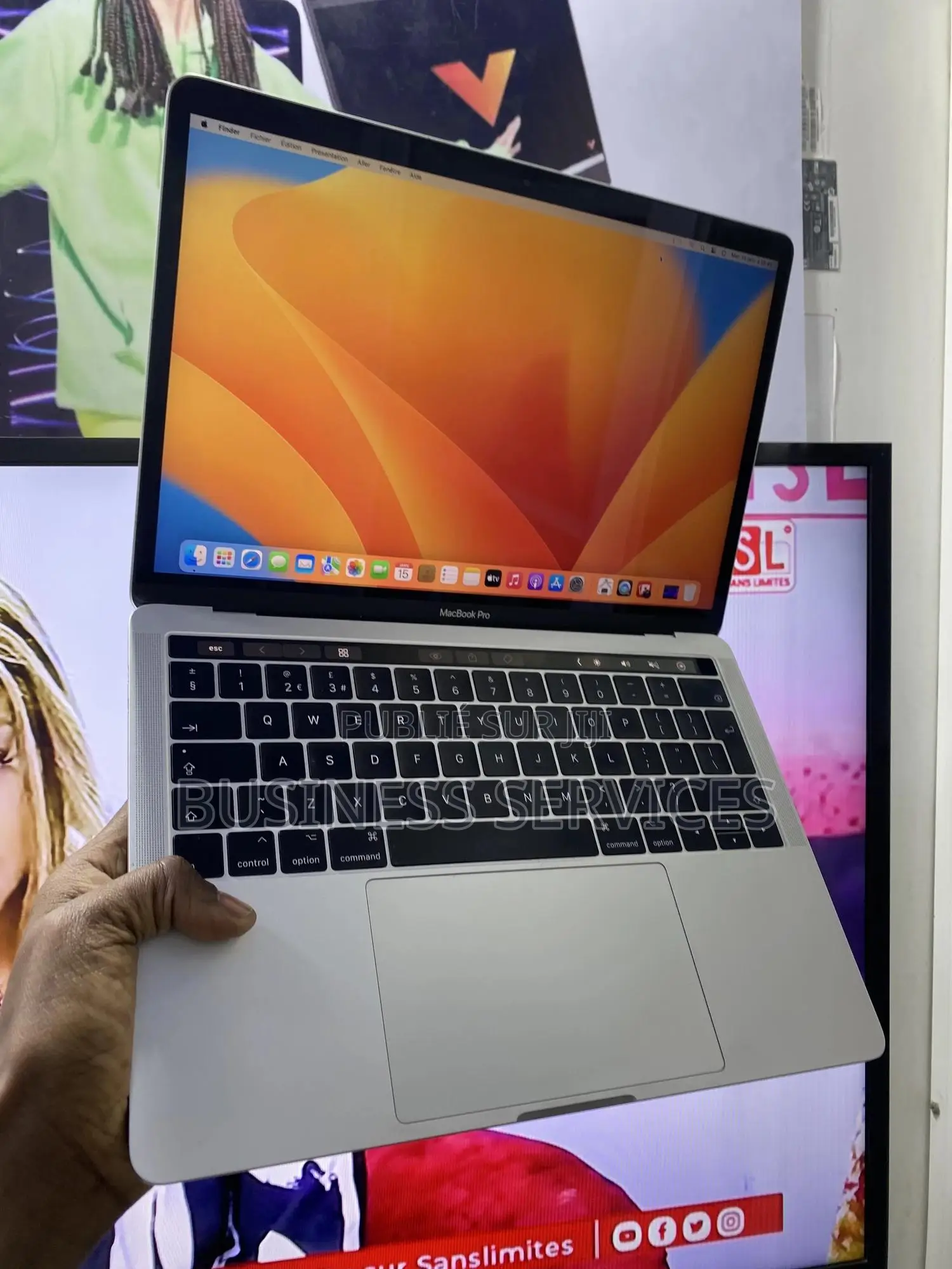 New Apple MacBook Pro 2017 16GB Intel Core I5 SSD 512GB