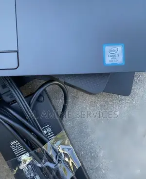 Photo - New Ordinateur Portable Dell Latitude 7400 8GB Intel Core I7 SSD 256GB
