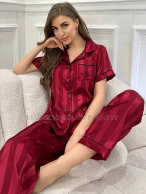 Photo - Pyjama Pantalon Modèle Courtes Manches Taille Standard