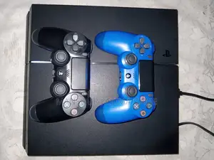 Photo - PS4 Avc 10 Jeux