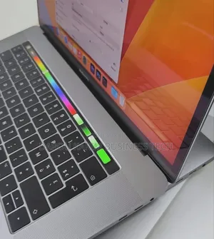 New Apple MacBook Pro 2018 16GB Intel Core I7 SSD 512GB