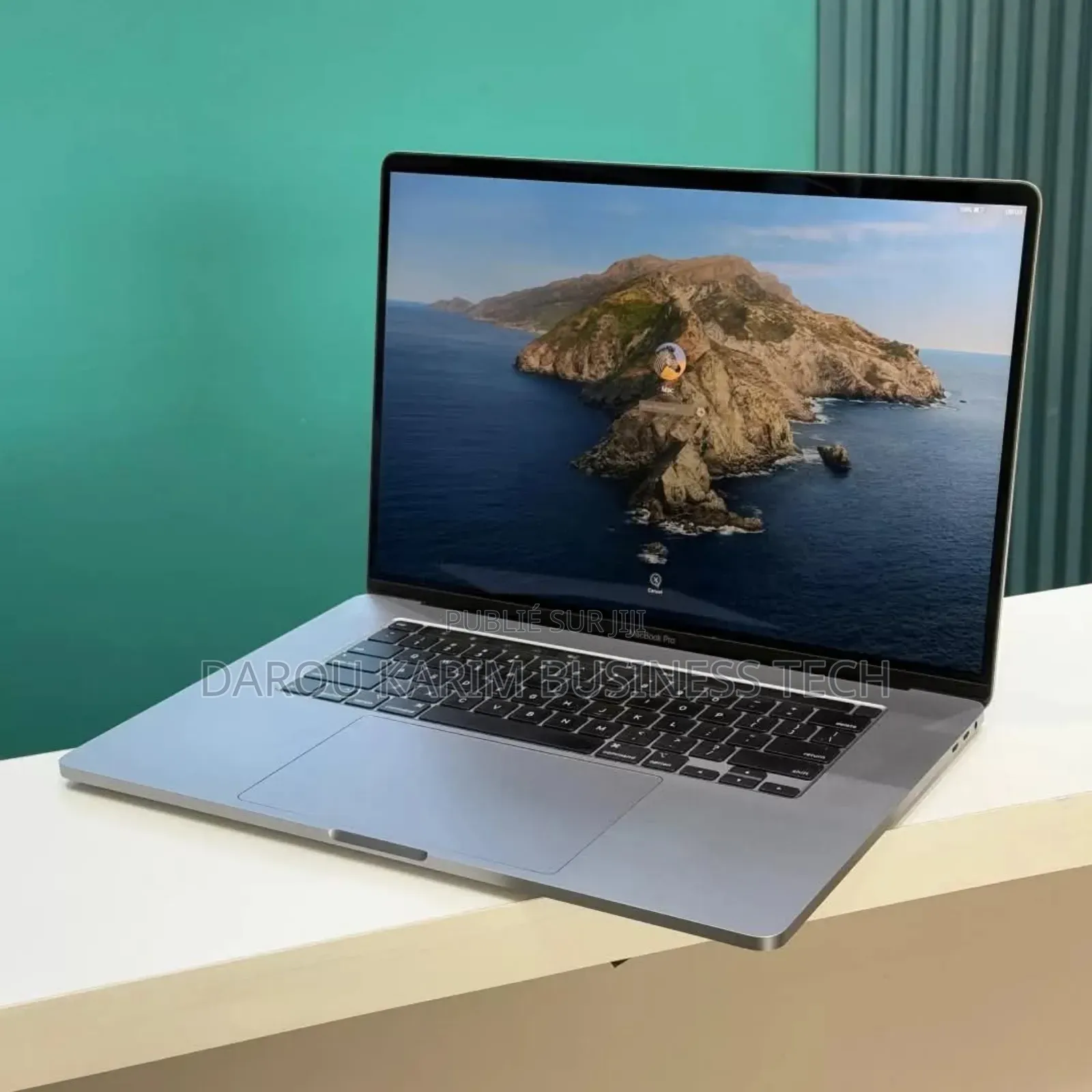 New Apple MacBook Pro 2019 16GB Intel Core I7 SSD 512GB