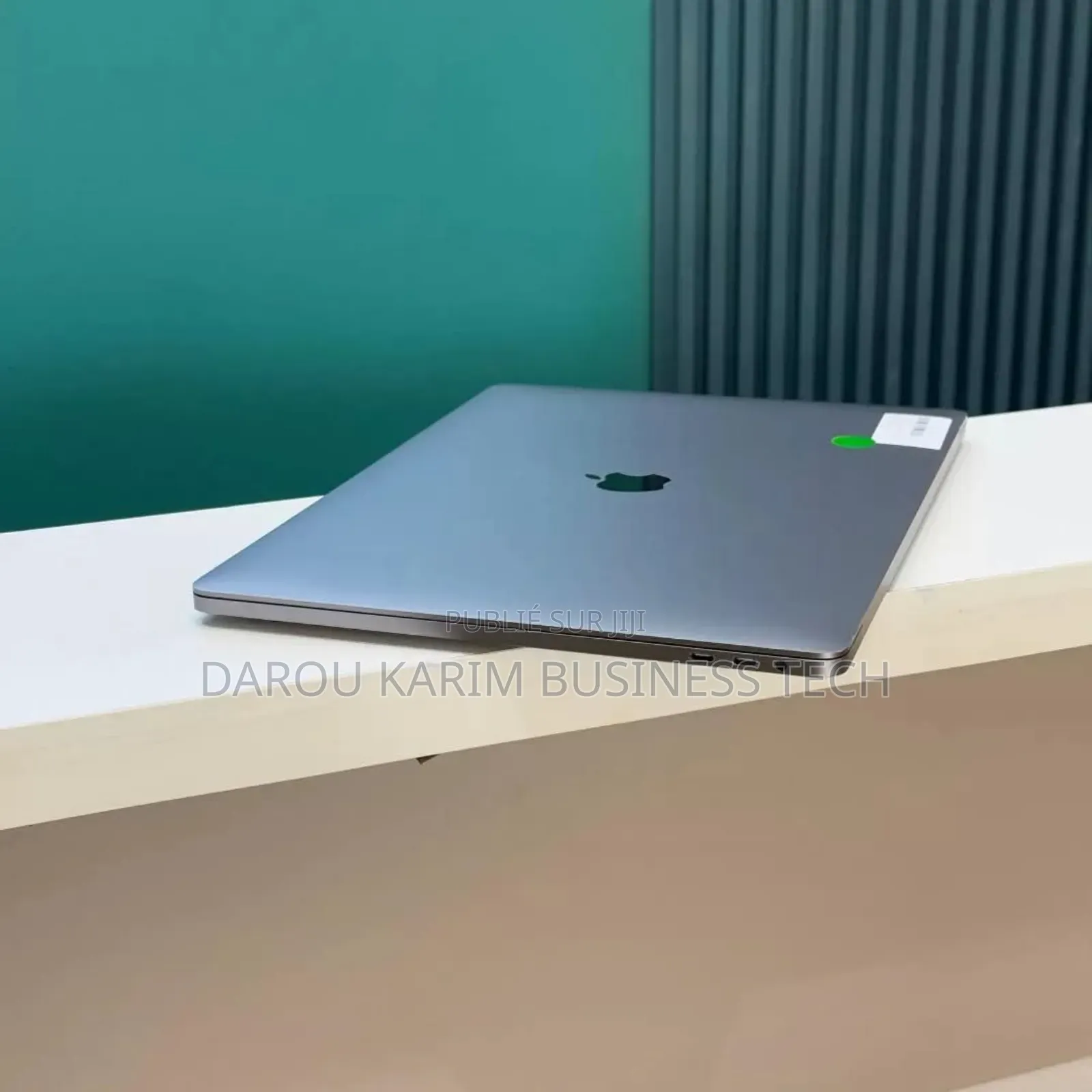 New Apple MacBook Pro 2019 16GB Intel Core I7 SSD 512GB