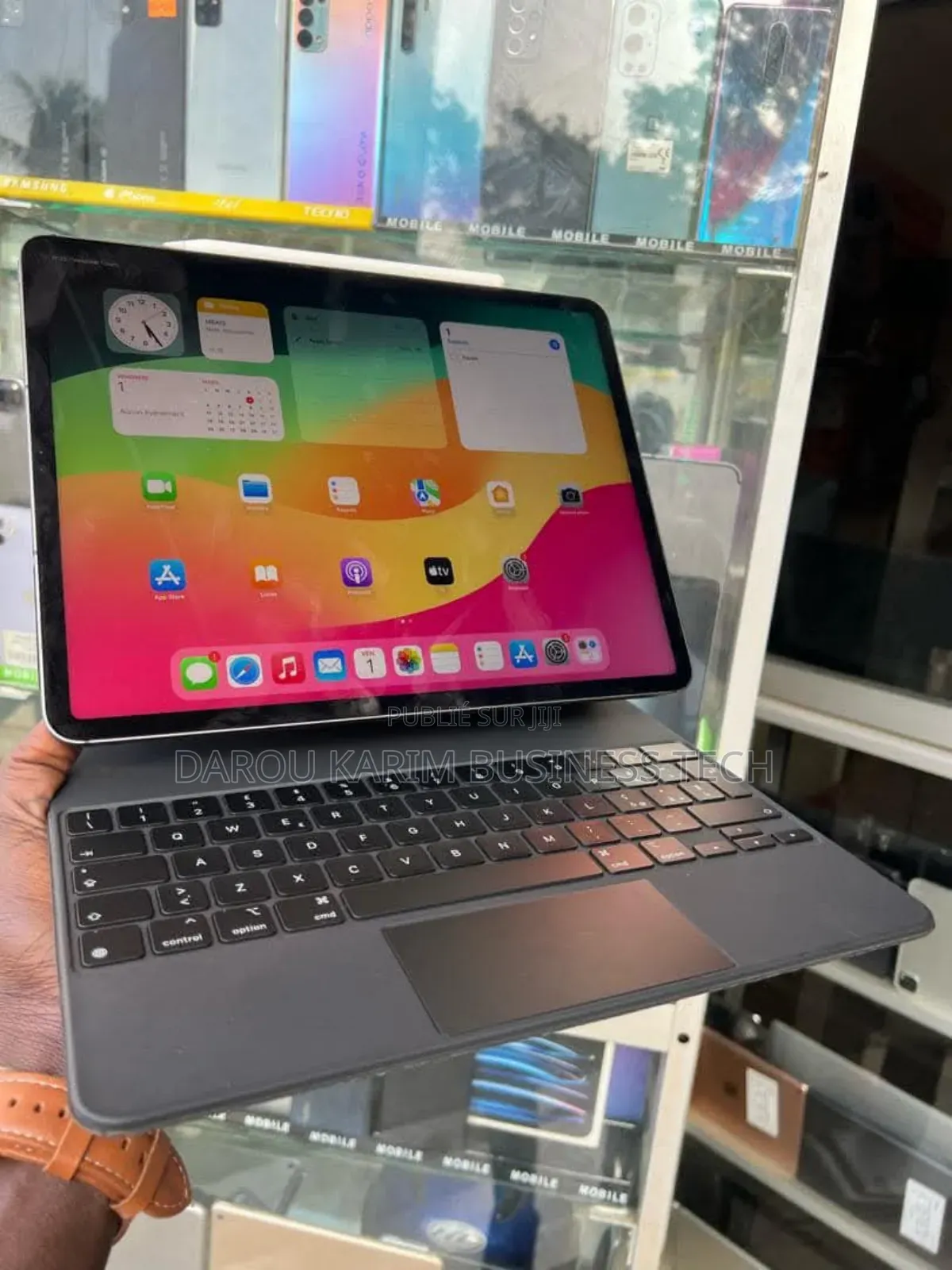 New Apple iPad Pro 12.9 (2022) 256 GO Autre