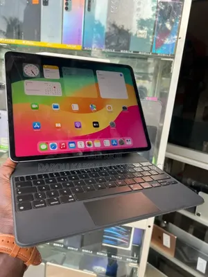 New Apple iPad Pro 12.9 (2022) 256 GO Autre