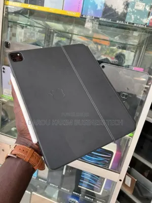 New Apple iPad Pro 12.9 (2022) 256 GO Autre