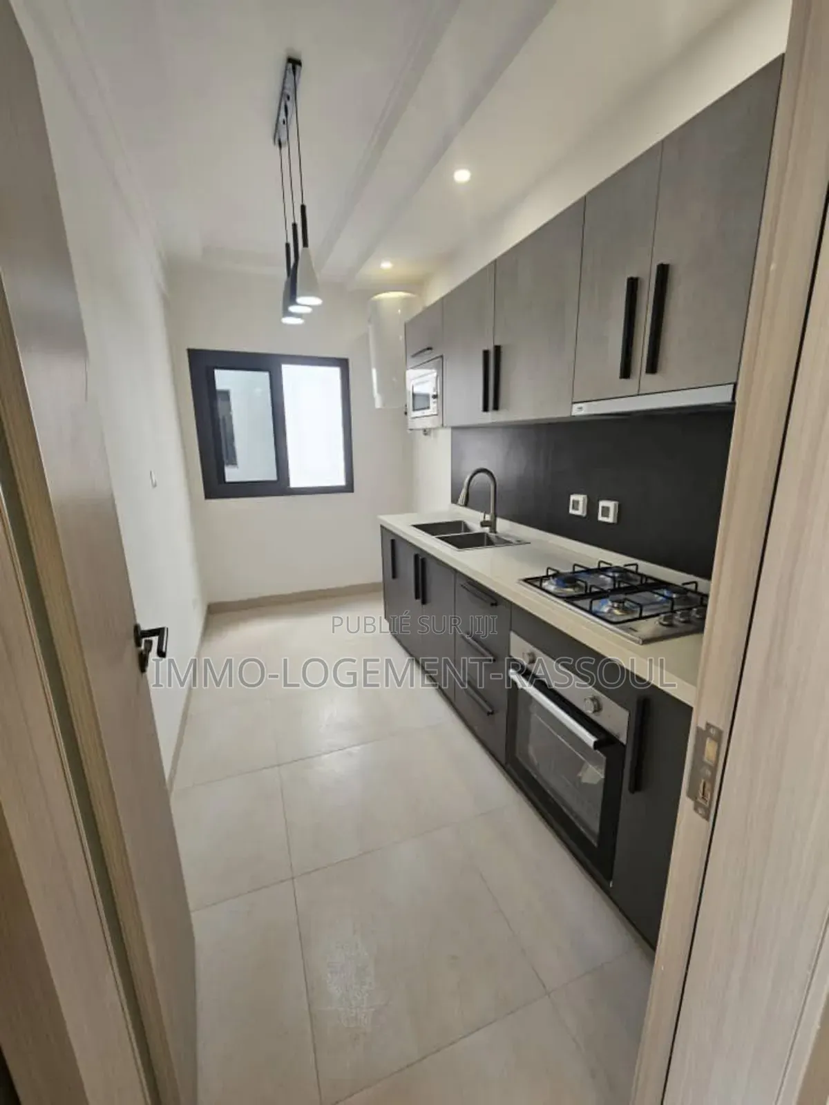 2chbre Appartement dans , Yoff à Louer