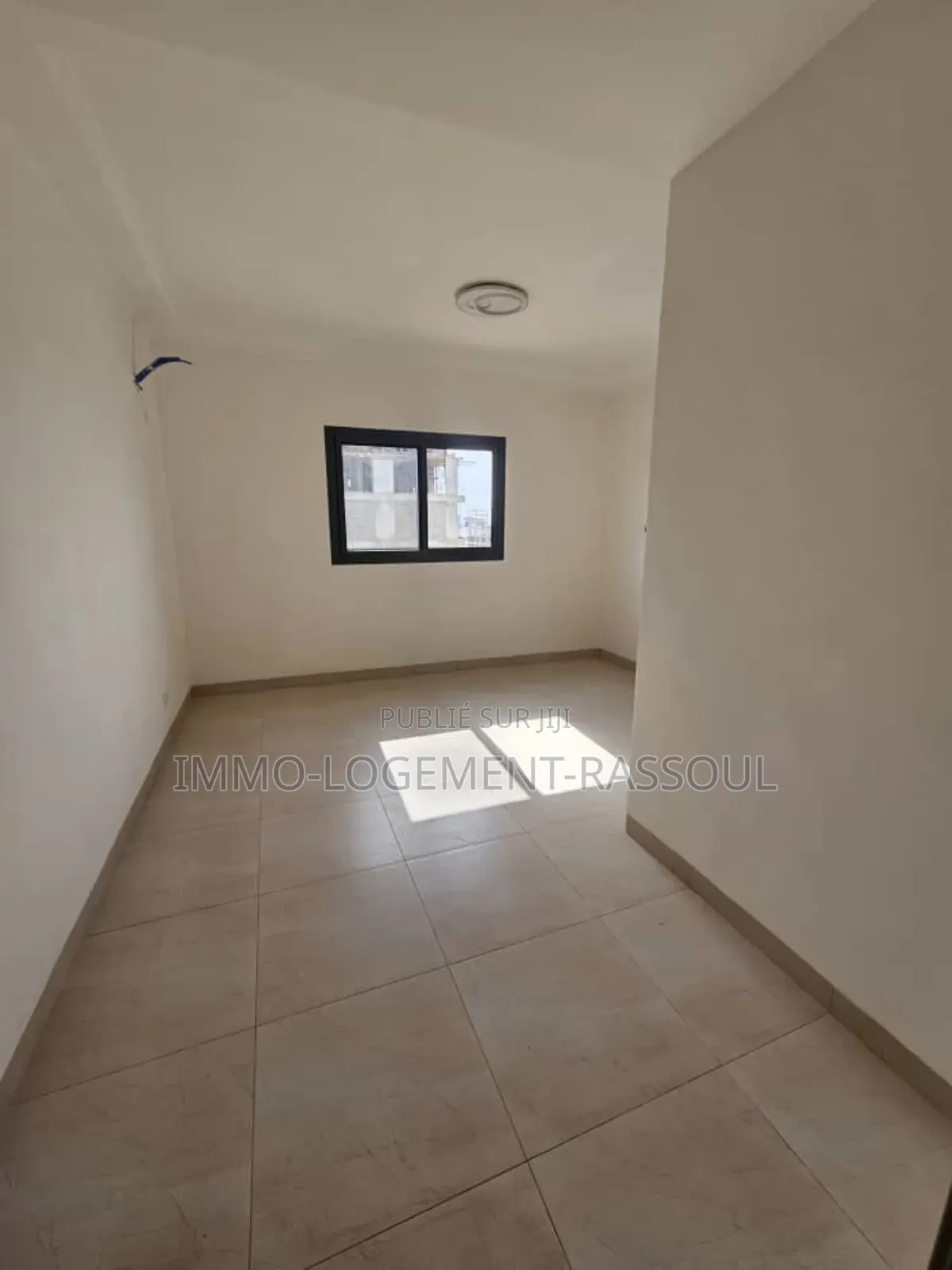 2chbre Appartement dans , Yoff à Louer