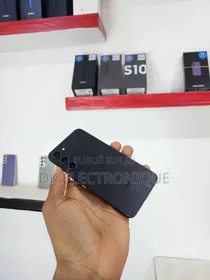 Photo - New Samsung Galaxy S23+ 256 GB Black