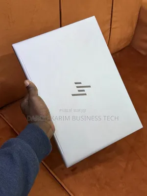 New Ordinateur Portable HP ZBook 14 16GB AMD Ryzen 7 SSD 512GB