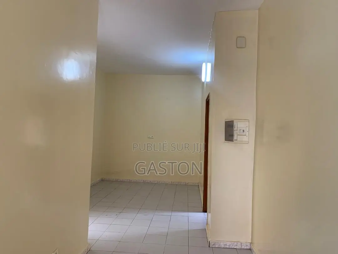 2chbre Appartement dans Katos Immo, Rufisque à Louer