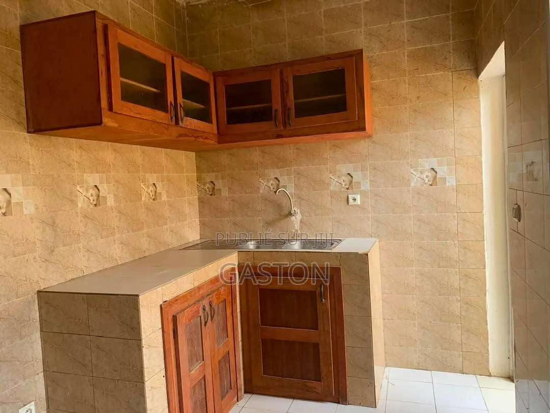 2chbre Appartement dans Katos Immo, Rufisque à Louer