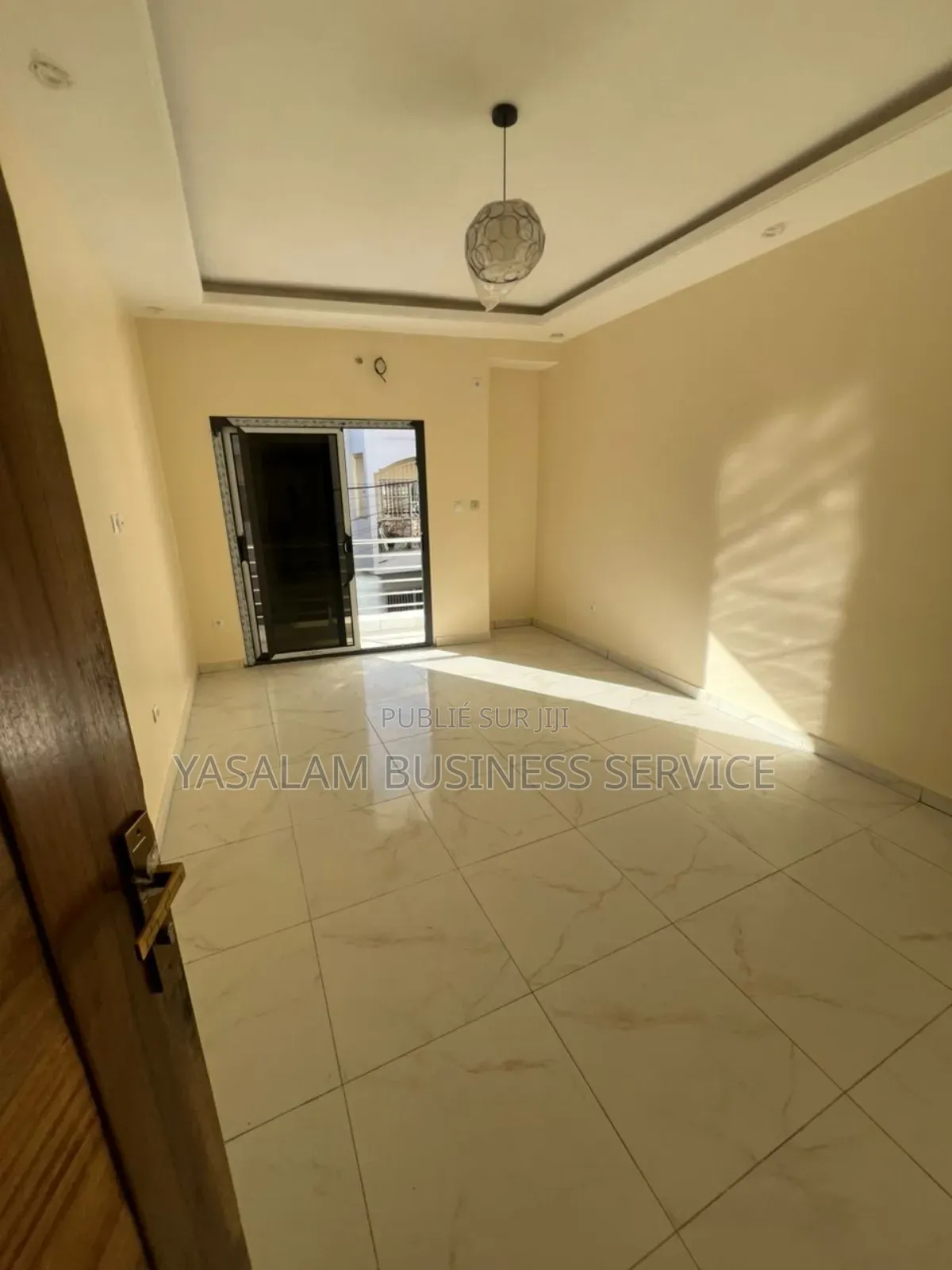 1chbre Studio dans Yasalam Business, Sicap-Liberté à Louer