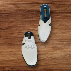 Photo - Babouches Hermès