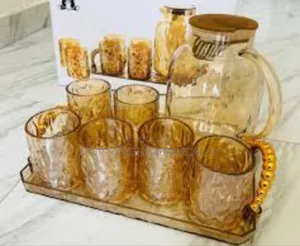 Ensemble Tasse Et Carafe en Verre
