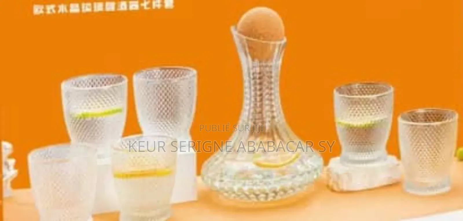 Tasse Et Carafe en Verre