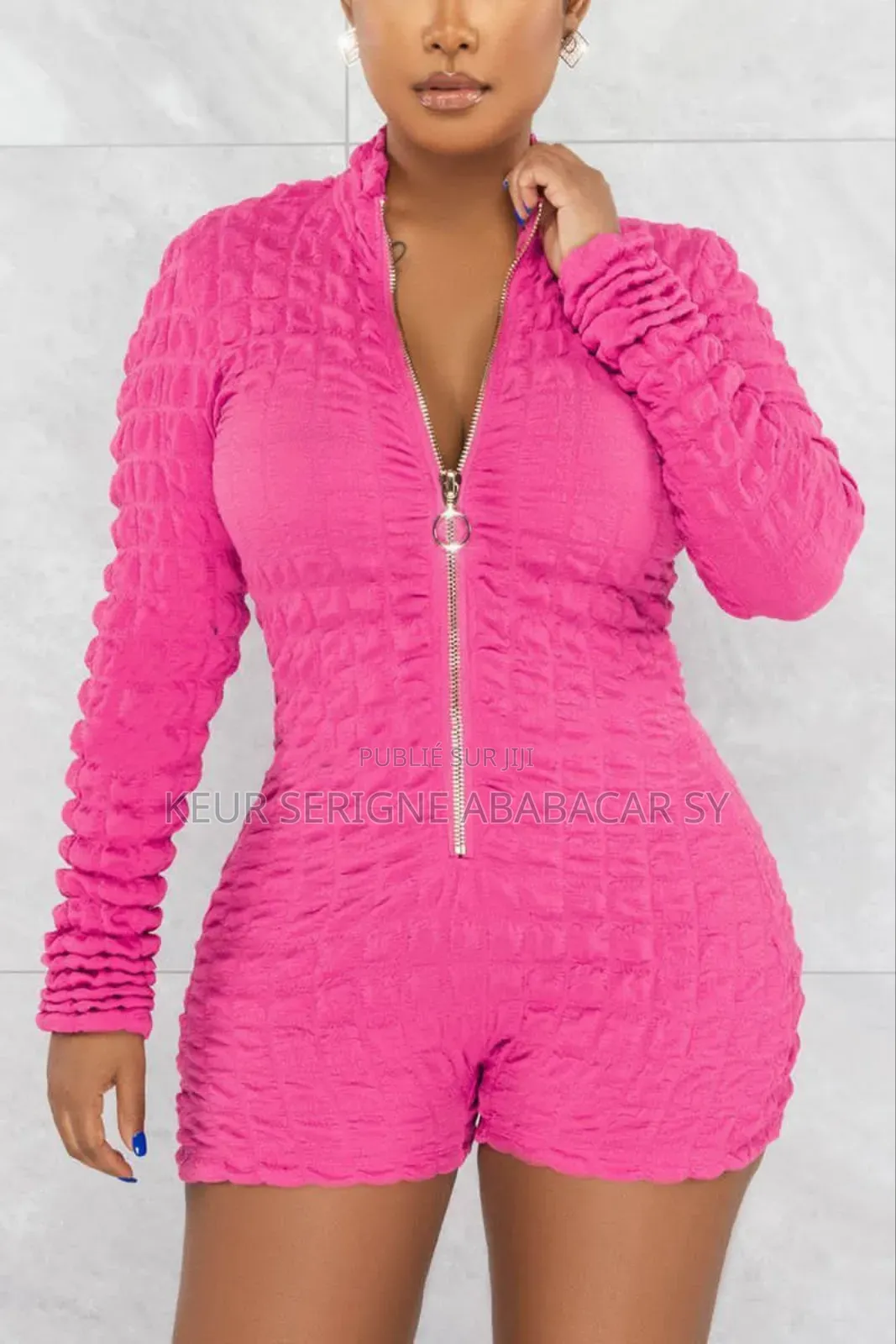 Combinaison Moulante À Manches Longues Et Fermeture Éclair