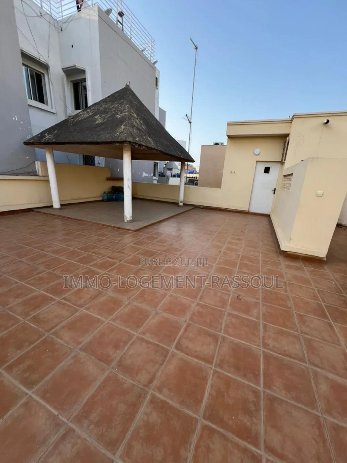 2chbre Appartement dans , Mermoz Sacré-Cœur à Louer