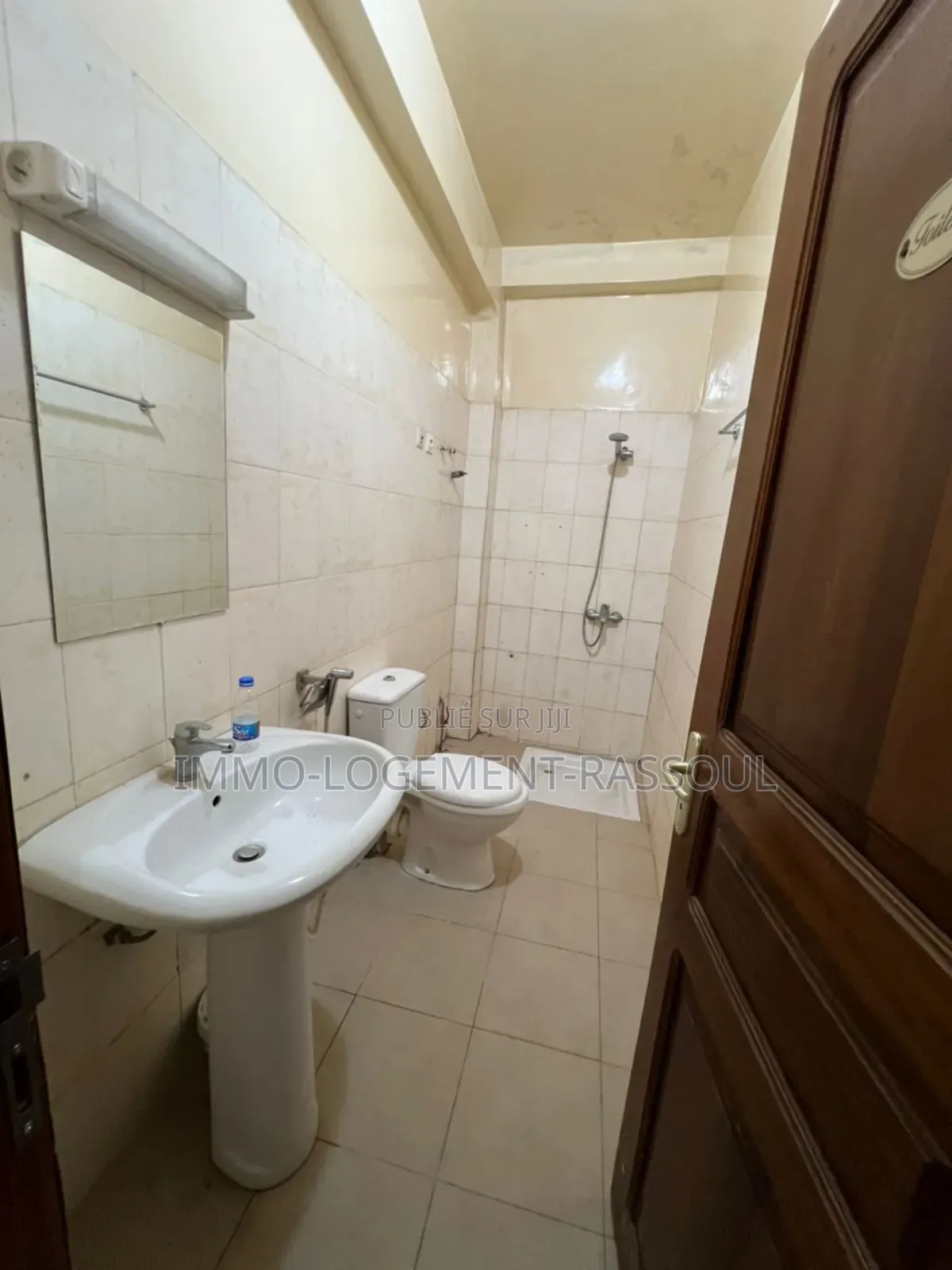 2chbre Appartement dans , Mermoz Sacré-Cœur à Louer