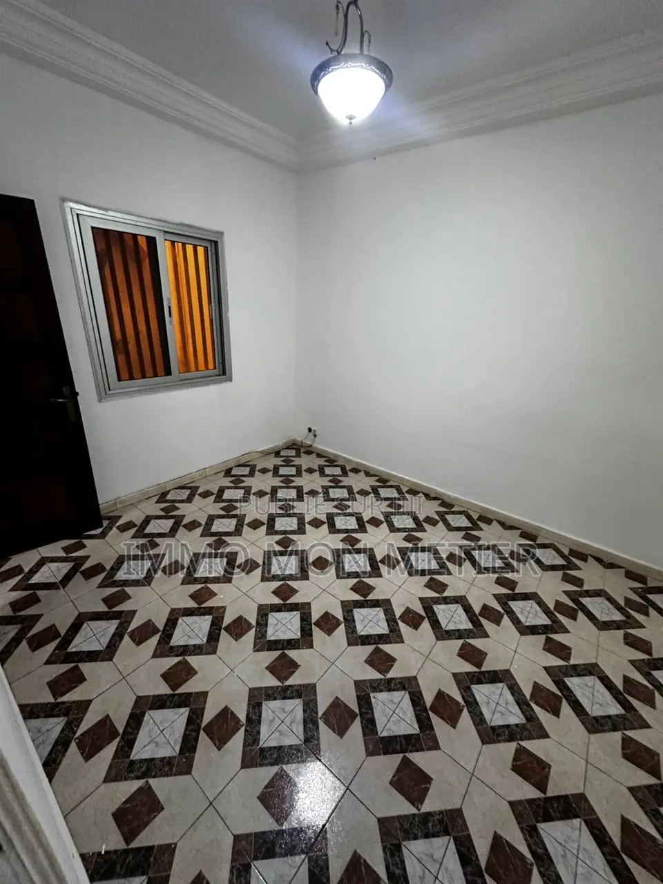 2chbre Appartement dans Ouakam à Louer