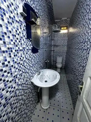 2chbre Appartement dans Ouakam à Louer