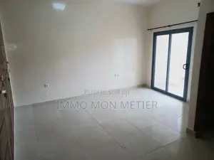2chbre Appartement dans Ouakam à Louer