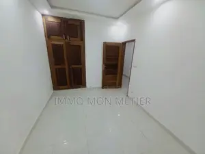 3chbre Appartement dans Almadies à Louer