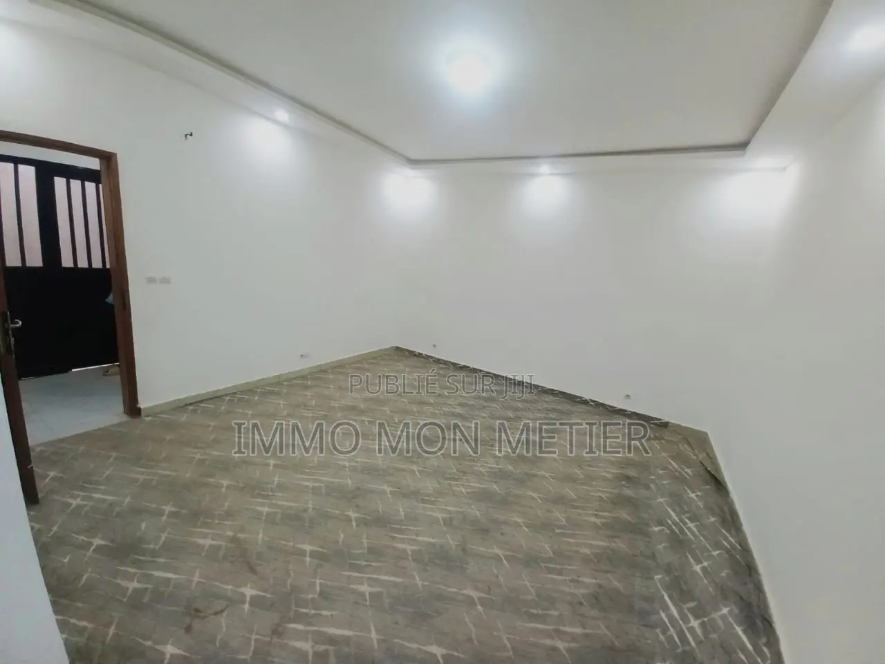 3chbre Appartement dans Almadies à Louer