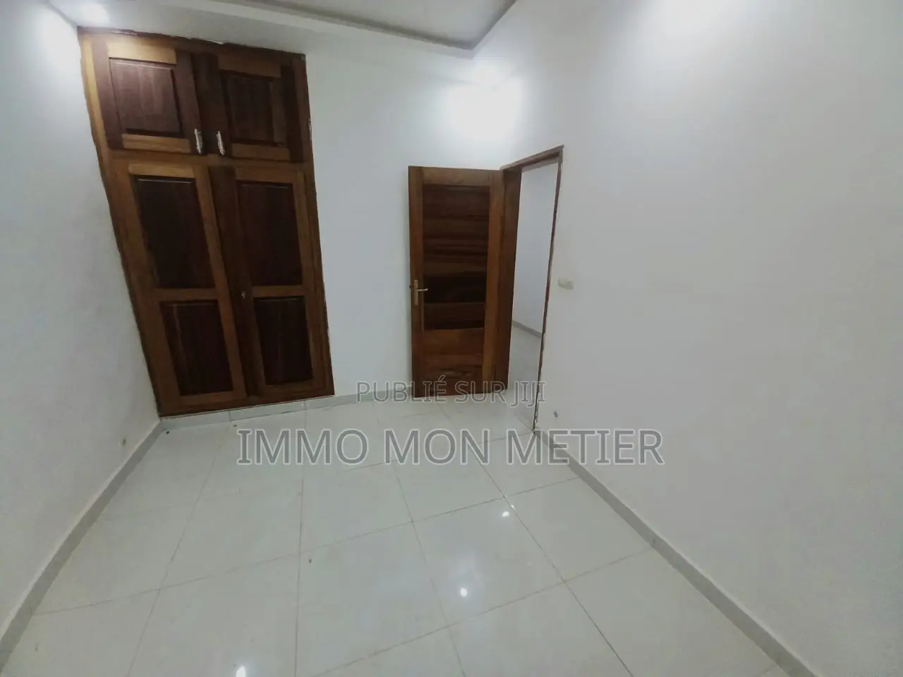 3chbre Appartement dans Almadies à Louer