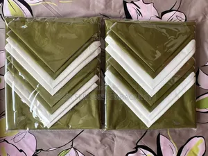 Nappe De Table Et 8 Torchons