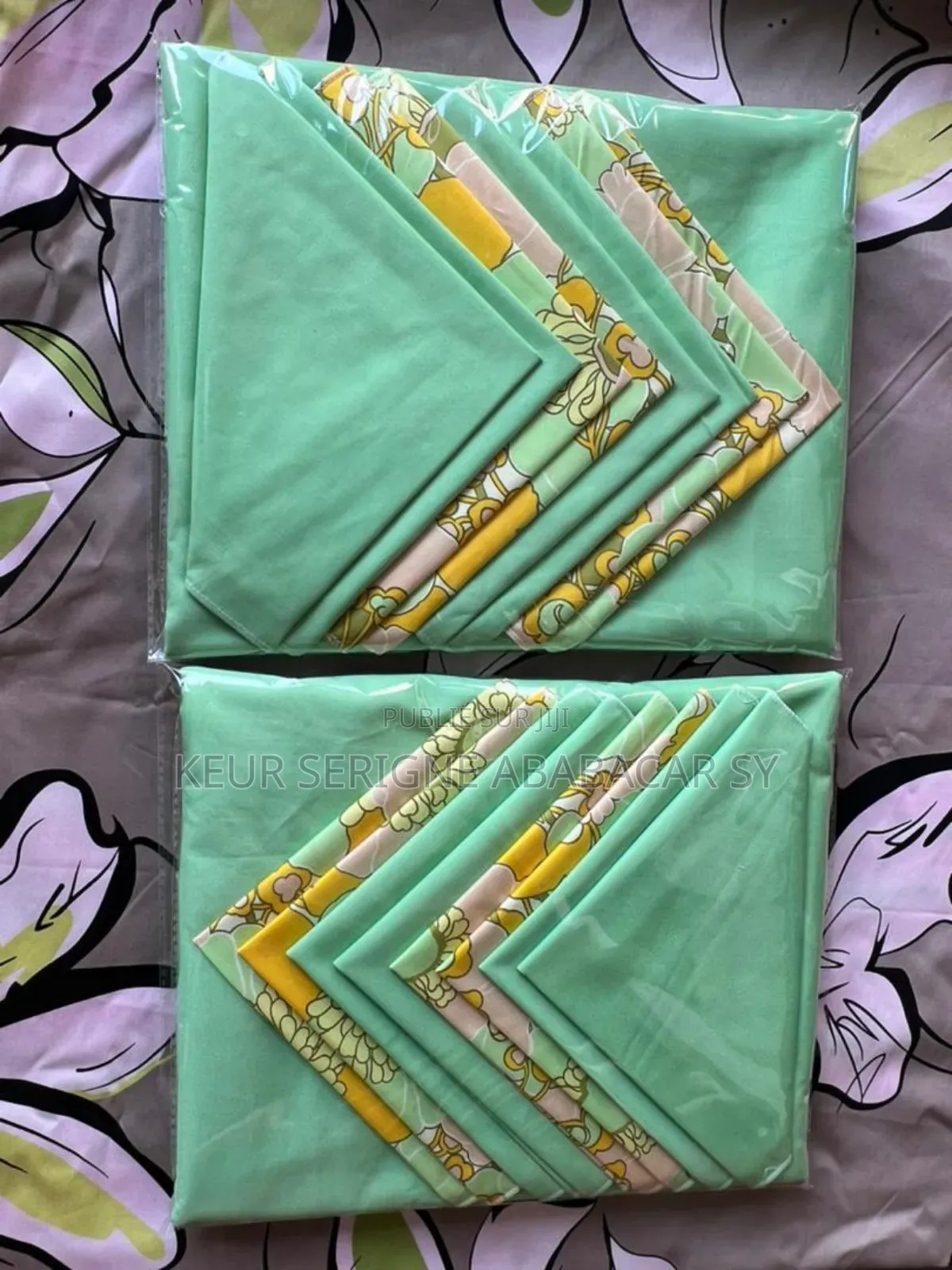 Nappe De Table Et 8 Torchons