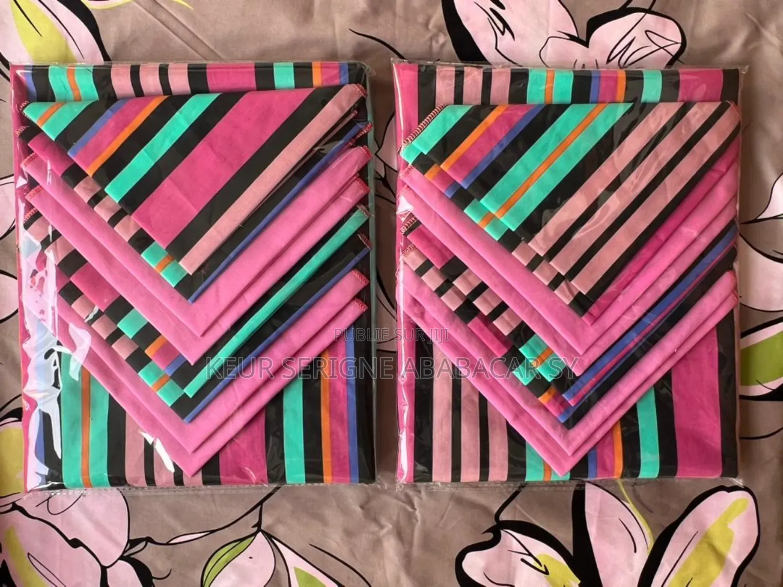 Nappe De Table Et 8 Torchons