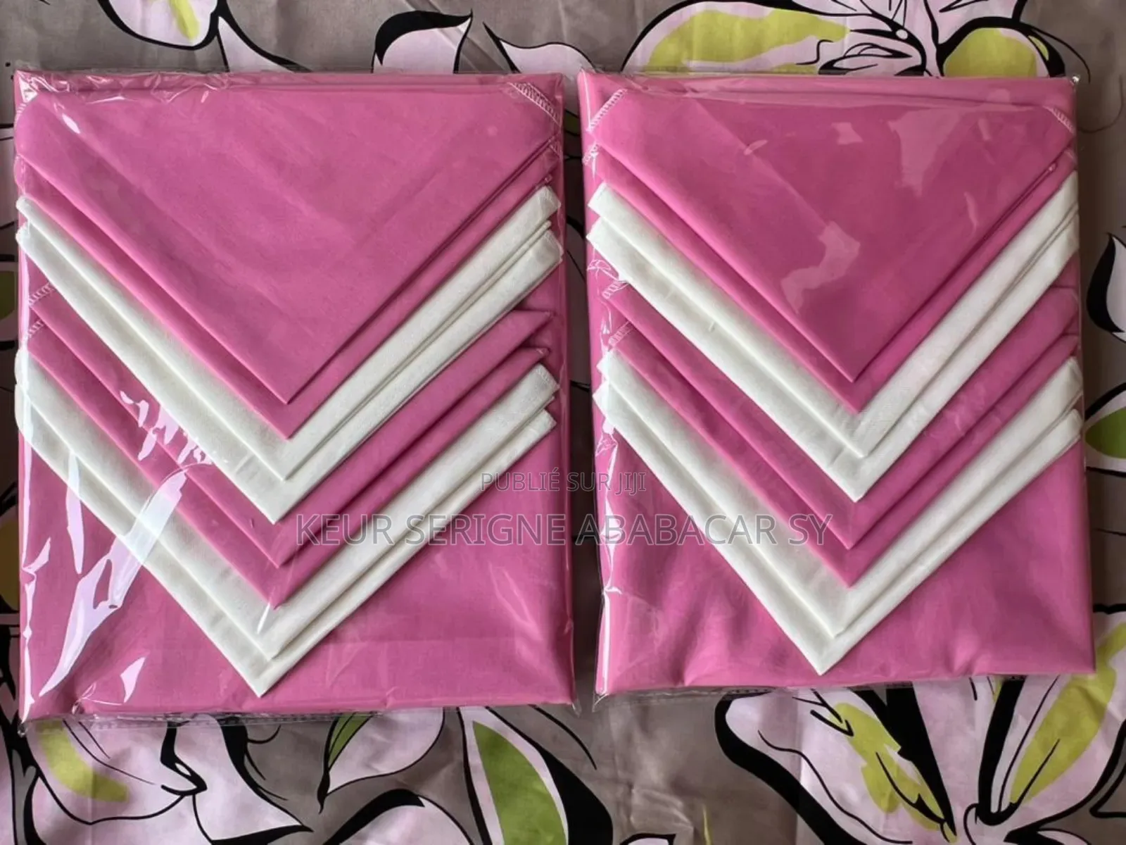 Nappe De Table Et 8 Torchons