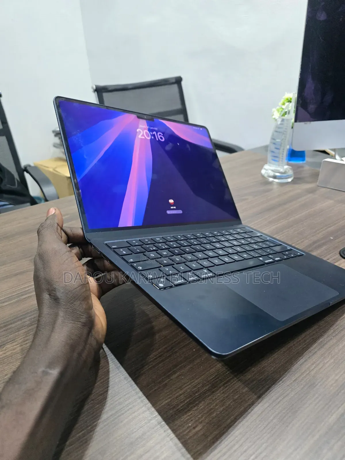 New Apple MacBook Air 2022 M2 8GB Apple M2 SSD 512GB