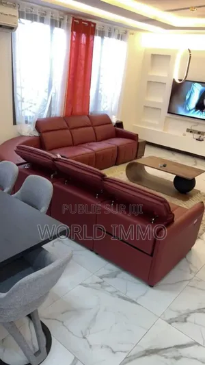 Furnished 6chbre Villa dans Lavallière, Sindia à Vendre