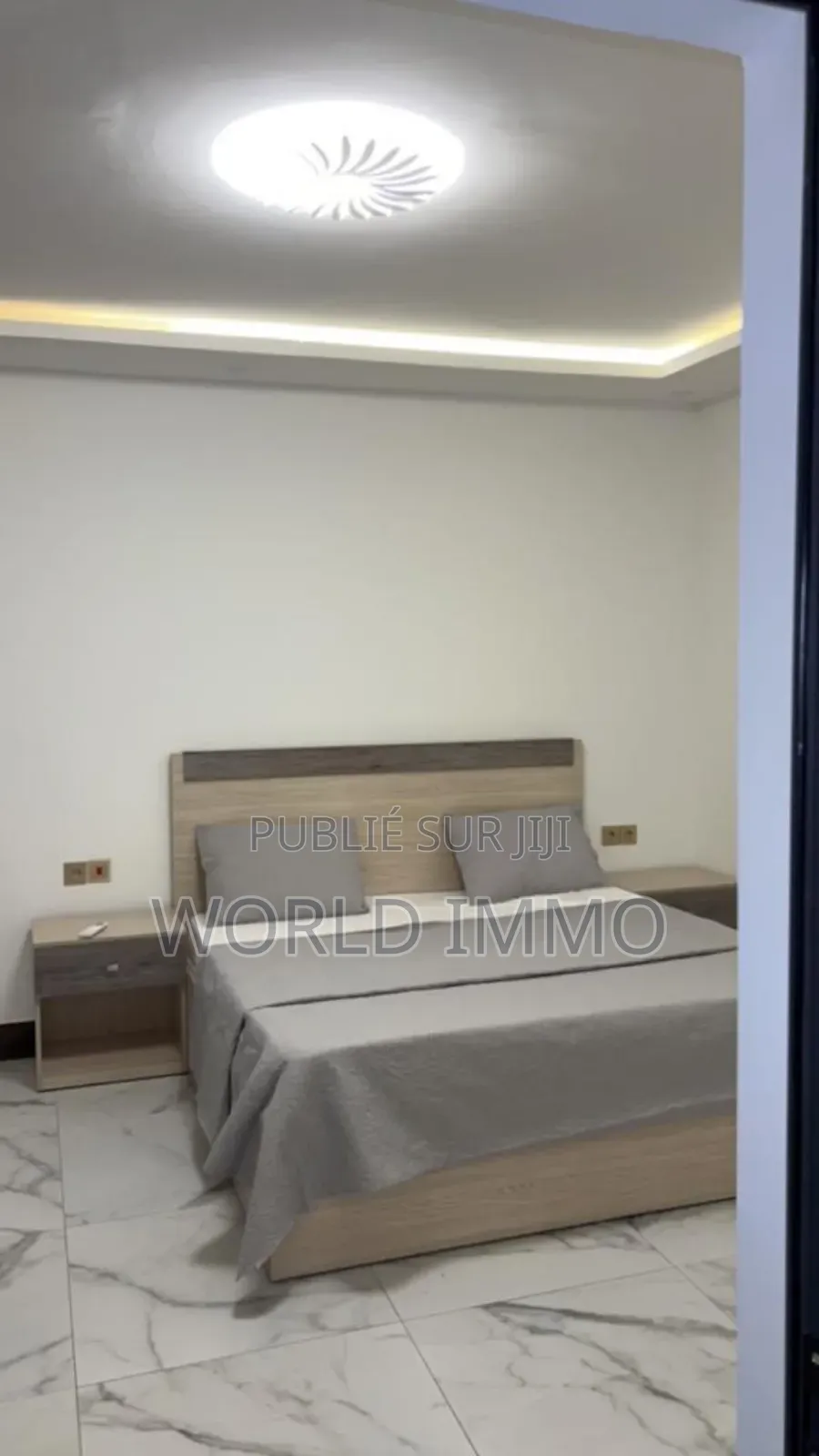 Furnished 6chbre Villa dans Lavallière, Sindia à Vendre