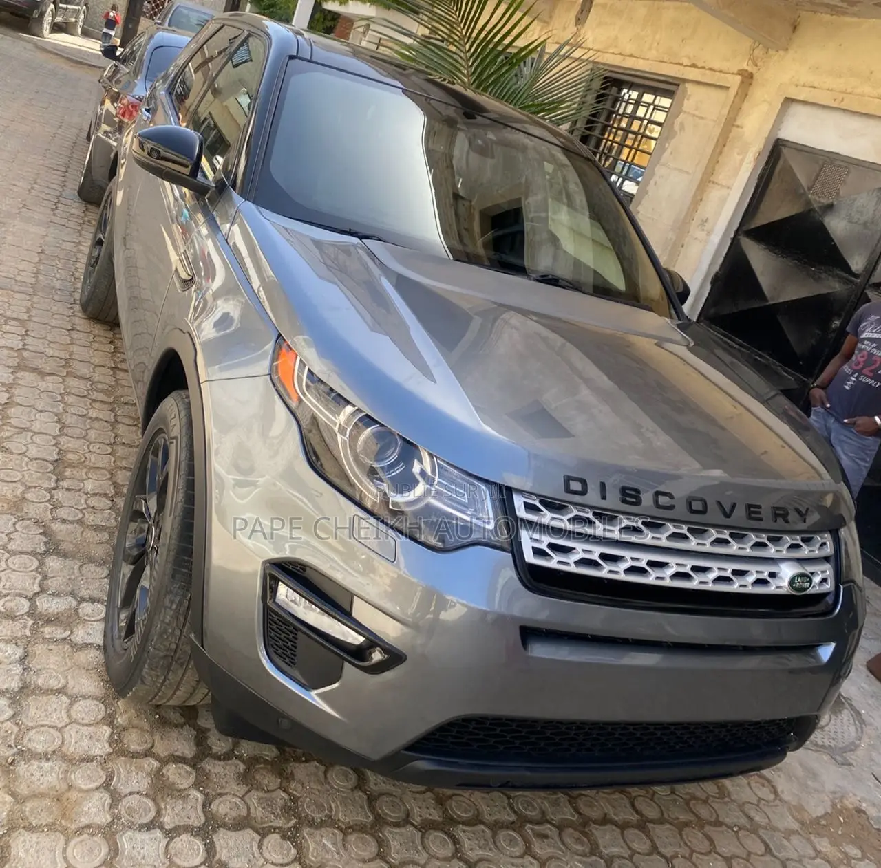 Land Rover Discovery SE 4x4 2017 Gris
