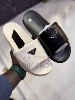 Sandales Prada Disponible Pointure ,40,41,42,43,44,45,