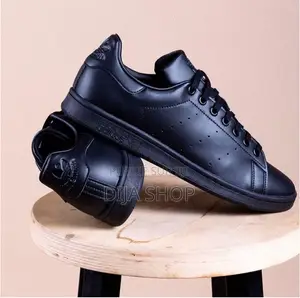 Original Adidas STAN SMITH Disponible Pointure,42,43,44,45,