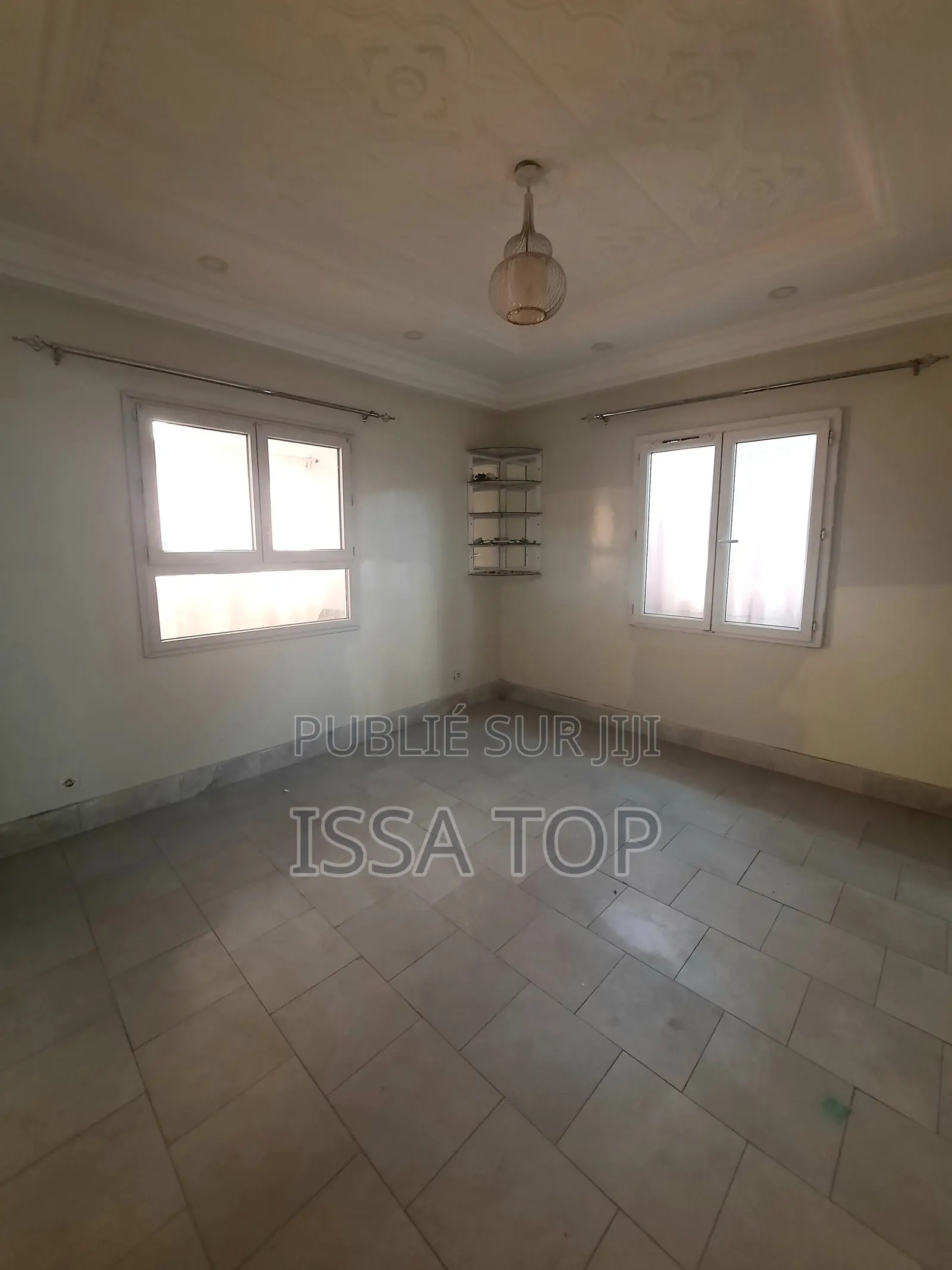 1chbre Appartement dans Patte d'Oie à Louer